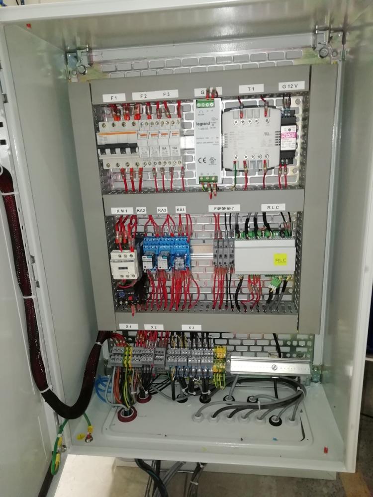 armoire-electrique-banc-de-teste-clermont